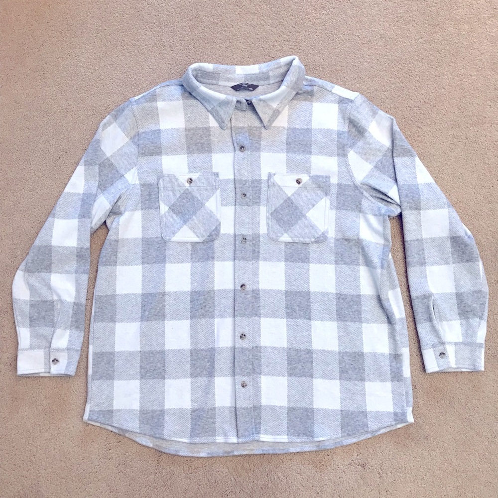 Cozy Fleece Buffalo Plaid Button Up Shirt Size XXL Light Grey White Boyfriend